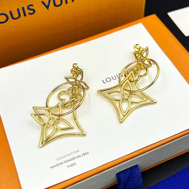 Louis Vuitton LV Twiggy सोने का खुला फूल लटकता कर्णफूल 4