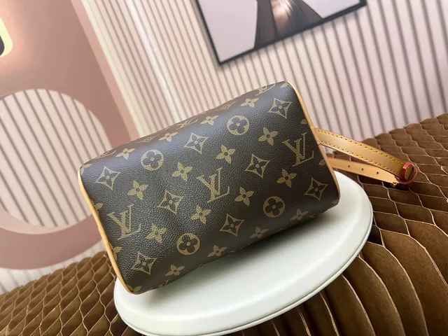 Louis Vuitton Mini Speedy Monogram Sac Boston en toile enduite cuir tan 3