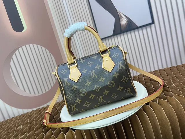 Louis Vuitton Mini Speedy Monogram Sac Boston en toile enduite cuir tan 5