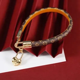لويس فيتون Monogram جلد متشابك سوار قفل قلب Padlock