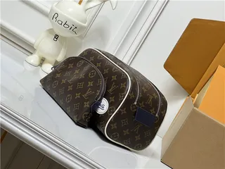 Louis Vuitton Monogram Canvas Dual Pouch Set de sacs à main 8