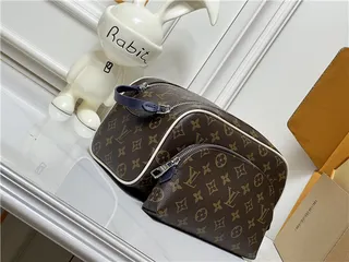 Louis Vuitton Monogram Canvas Dual Pouch Set de sacs à main 9