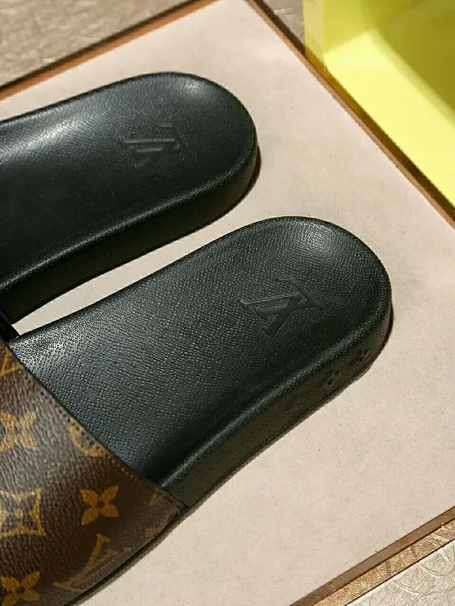 Louis Vuitton Monogram Canvas Strap Black Slippers 3