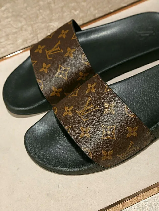Louis Vuitton Monogram Canvas Strap Black Slippers 7
