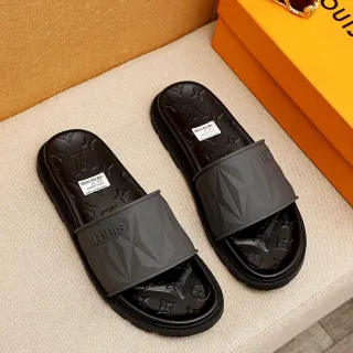 Louis Vuitton मोनोग्राम फेसेटेड स्ट्रैप स्लिपर्स