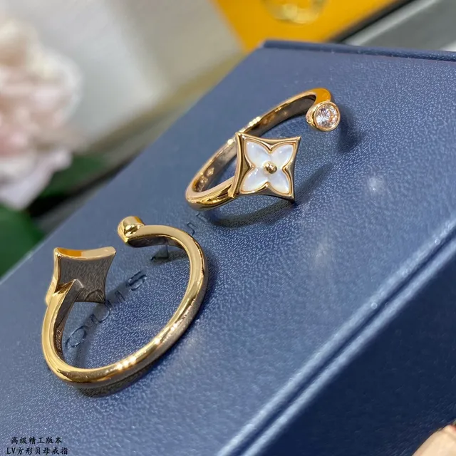 Louis Vuitton Monogram Flower গোল্ড-টোন মাদার অফ পার্ল ইনলেয় রিং 2
