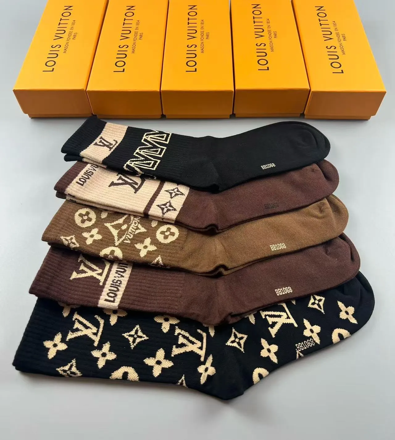 Louis Vuitton Monogram Chaussettes de cheville en tricot 3