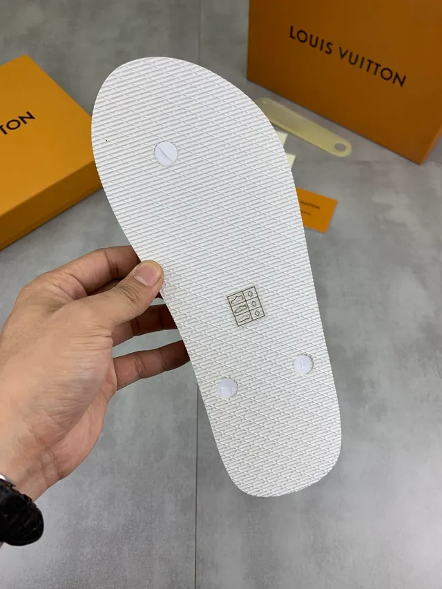 Louis Vuitton Monogram Reverse-Print Gray and Black Slippers 3