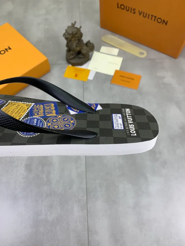 Louis Vuitton Monogram Reverse-Print Gray and Black Slippers 6