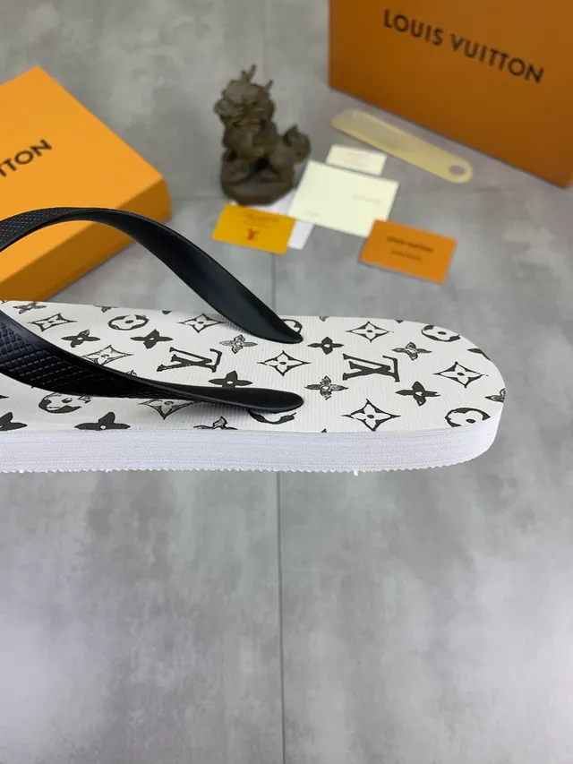 Louis Vuitton Monogram Reverse-Print Gray and Black Slippers 8