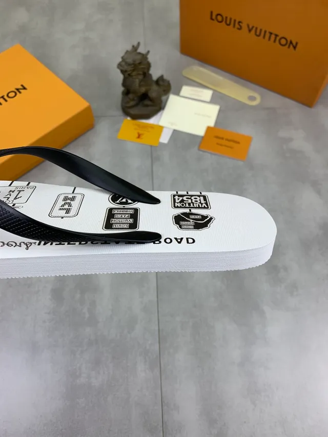 Louis Vuitton Monogram Reverse-Print Gray and Black Slippers 9