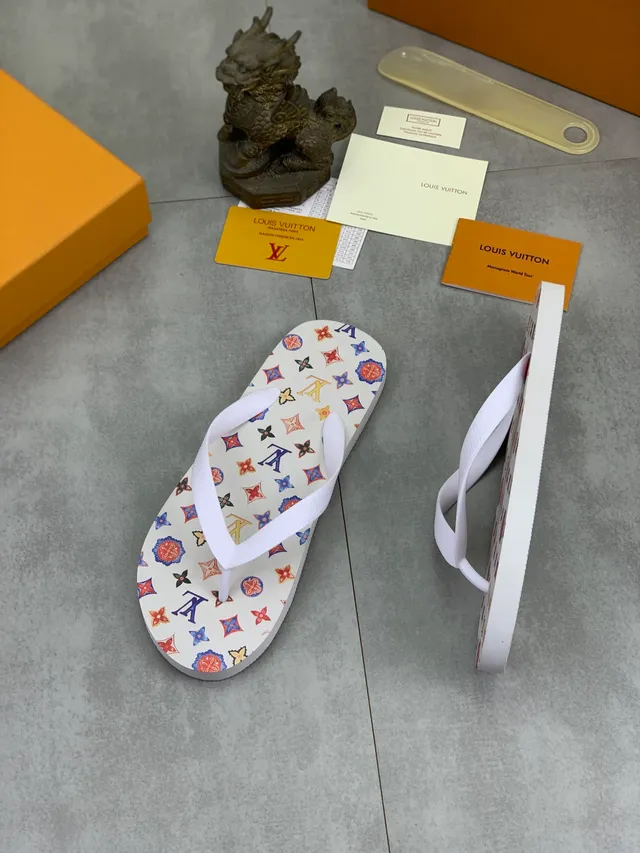 Louis Vuitton Monogram Reverse-Print Gray and Black Slippers 15