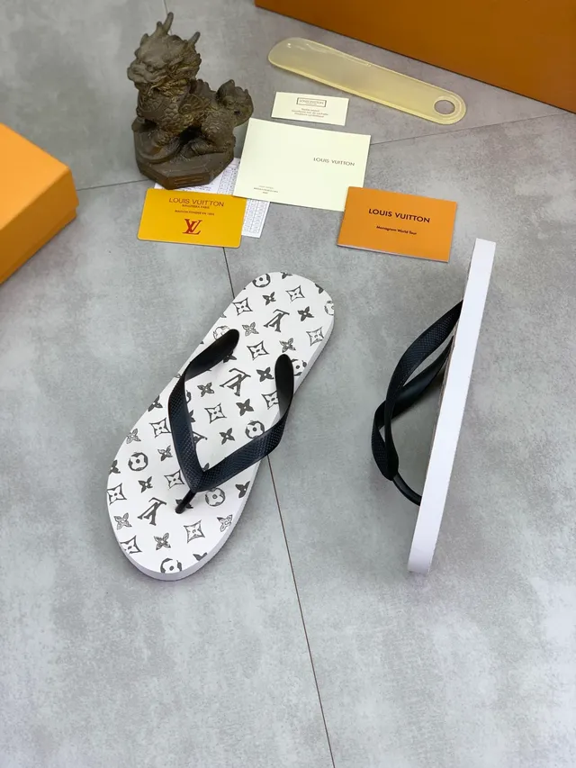 Louis Vuitton Monogram Reverse-Print Gray and Black Slippers 16