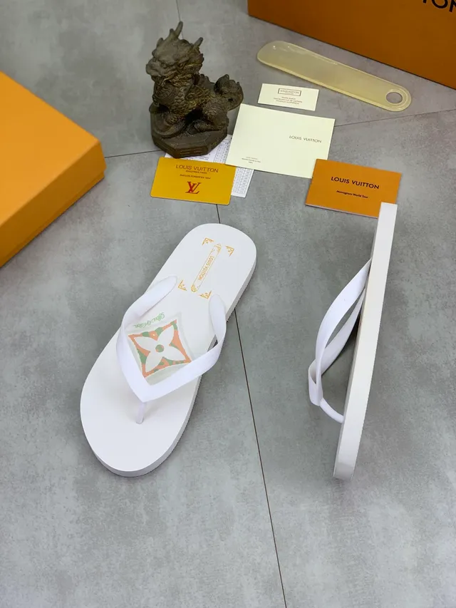 Louis Vuitton Monogram Reverse-Print Gray and Black Slippers 18