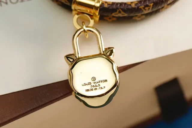 Louis Vuitton Monogram Tiger Double-Wrap Leather Bracelet 4