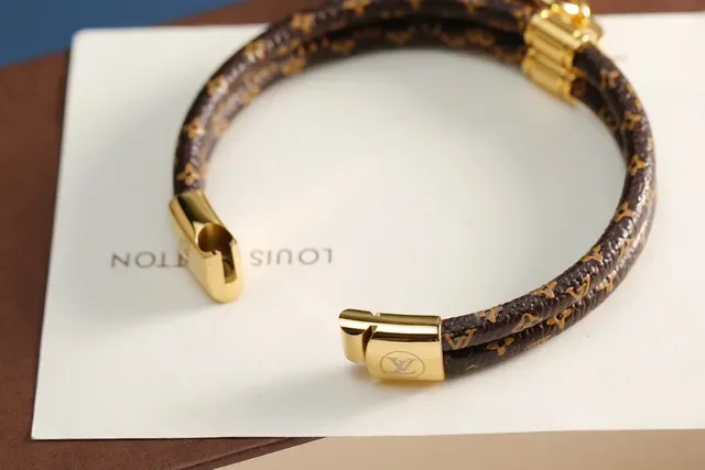 Louis Vuitton Monogram Tiger Double-Wrap Leather Bracelet 5