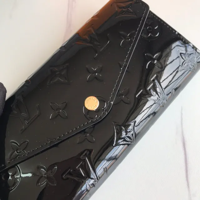 Louis Vuitton Monogram Vernis Black Long Wallet 23