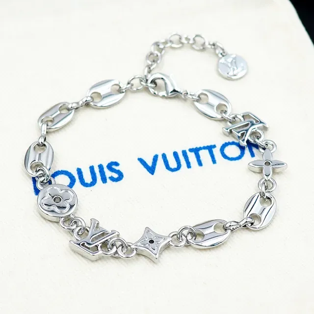 Louis Vuitton Monogram World Tour Gold Silver Chain-Link Bracelet 10