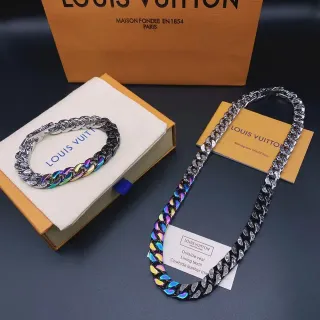 Louis Vuitton Monogram World Tour Iridescent Two-Tone Chain Necklace