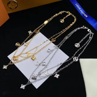Collar de cadena con encantos múltiples en capas de Louis Vuitton