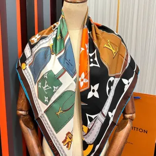 Louis Vuitton বহুরঙের প্যাচওয়ার্ক মোনোগ্রাম রেশম স্কার্ফ