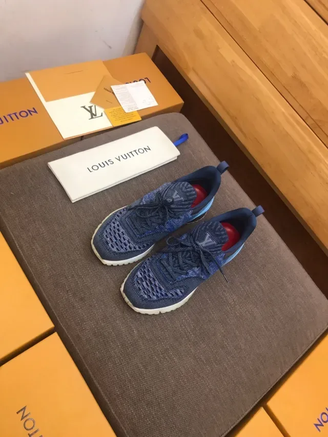 Louis Vuitton Navy Blue Knit Upper Sculpted Iridescent Midsole Lifestyle Sneakers 3