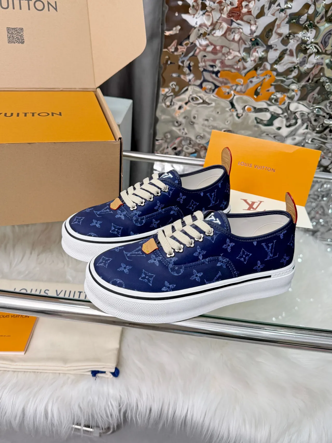 Louis Vuitton Navy White Monogram Canvas Platform Sole Lifestyle Sneakers 4