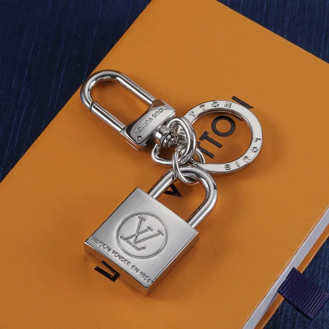 Louis Vuitton Padlock Key Holder Gold Silver Engraved Monogram Phone Case 2