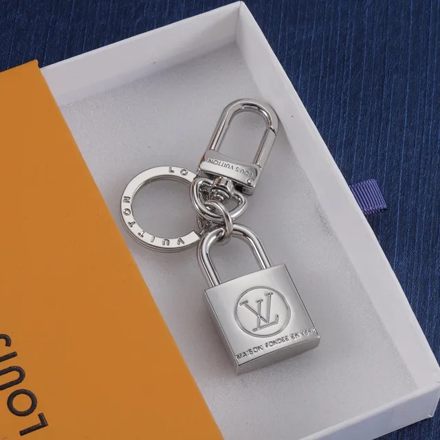 Louis Vuitton Padlock Key Holder Gold Silver Engraved Monogram Phone Case 6