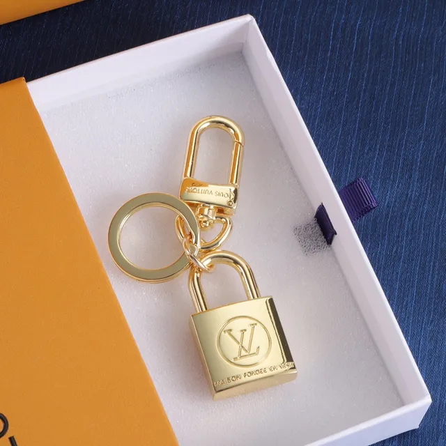 Louis Vuitton Padlock Key Holder Gold Silver Engraved Monogram Phone Case 9