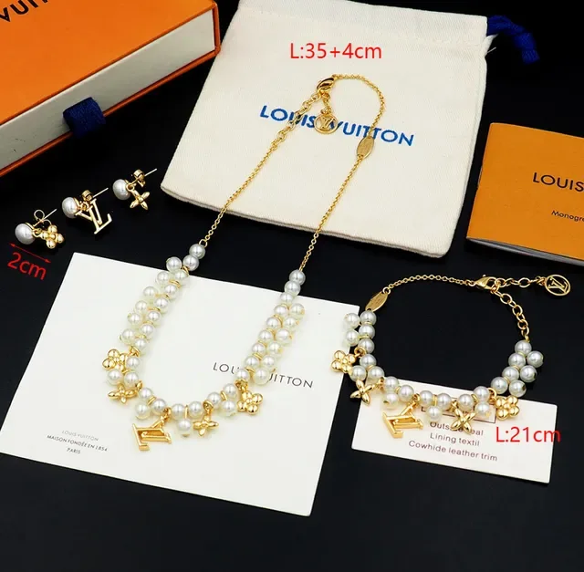 Louis Vuitton Pearl and LV Monogram Charm Bracelet 3