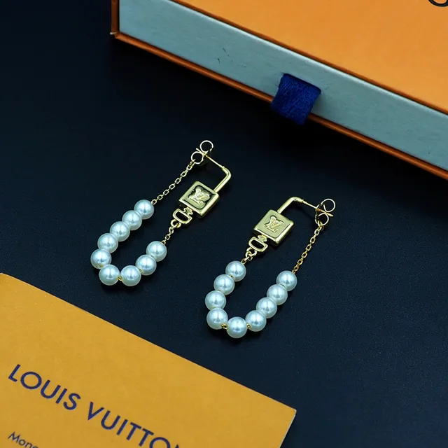Louis Vuitton Pearlock Padlock and Pearl Dangling Earrings 10