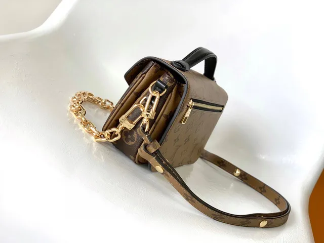 Louis Vuitton Petite Malle Sac à chaîne bicolore marron beige monogramme toile 5