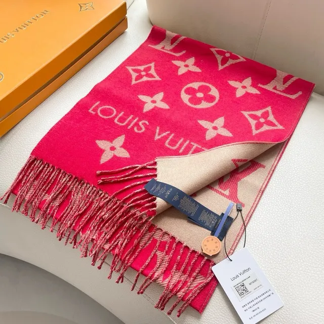 Écharpe Louis Vuitton Rouge Beige Imprimé Monogramme à Franges en Cachemire 8