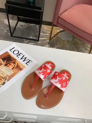 Louis Vuitton Red White Monogram-Print Strap Thong Construction Casual Sandals 2