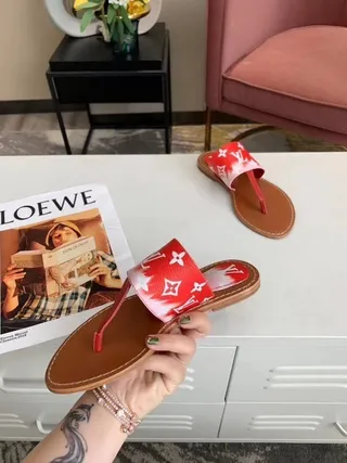Louis Vuitton Red White Monogram-Print Strap Thong Construction Casual Sandals 3