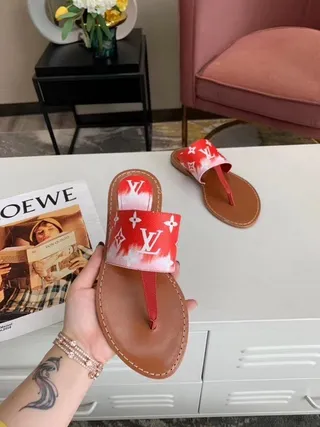 Louis Vuitton Red White Monogram-Print Strap Thong Construction Casual Sandals 4