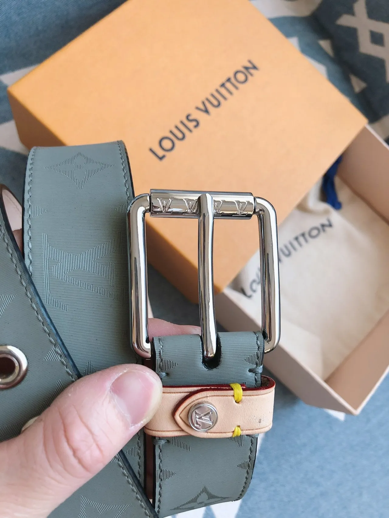 Louis Vuitton Reversible Monogram Jacquard Belt Green Beige Leather Belt 7