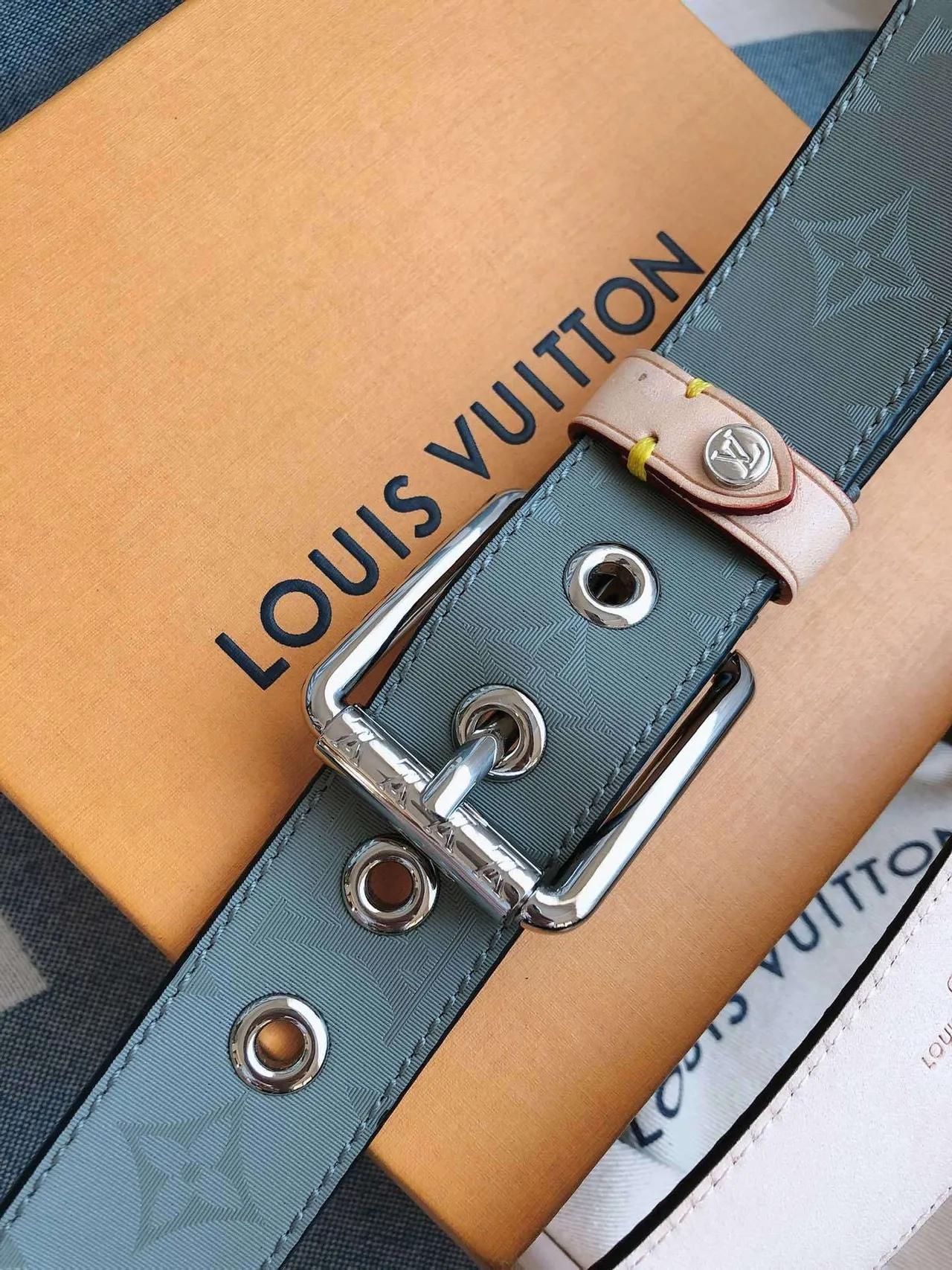 Louis Vuitton Reversible Monogram Jacquard Belt Green Beige Leather Belt 8