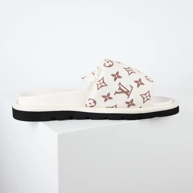 Louis Vuitton Run Away beige marron Monogram-Print tissu sangle rembourrée pantoufles 7