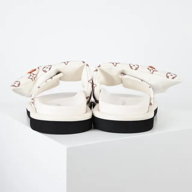 Louis Vuitton Run Away beige marron Monogram-Print tissu sangle rembourrée pantoufles 8