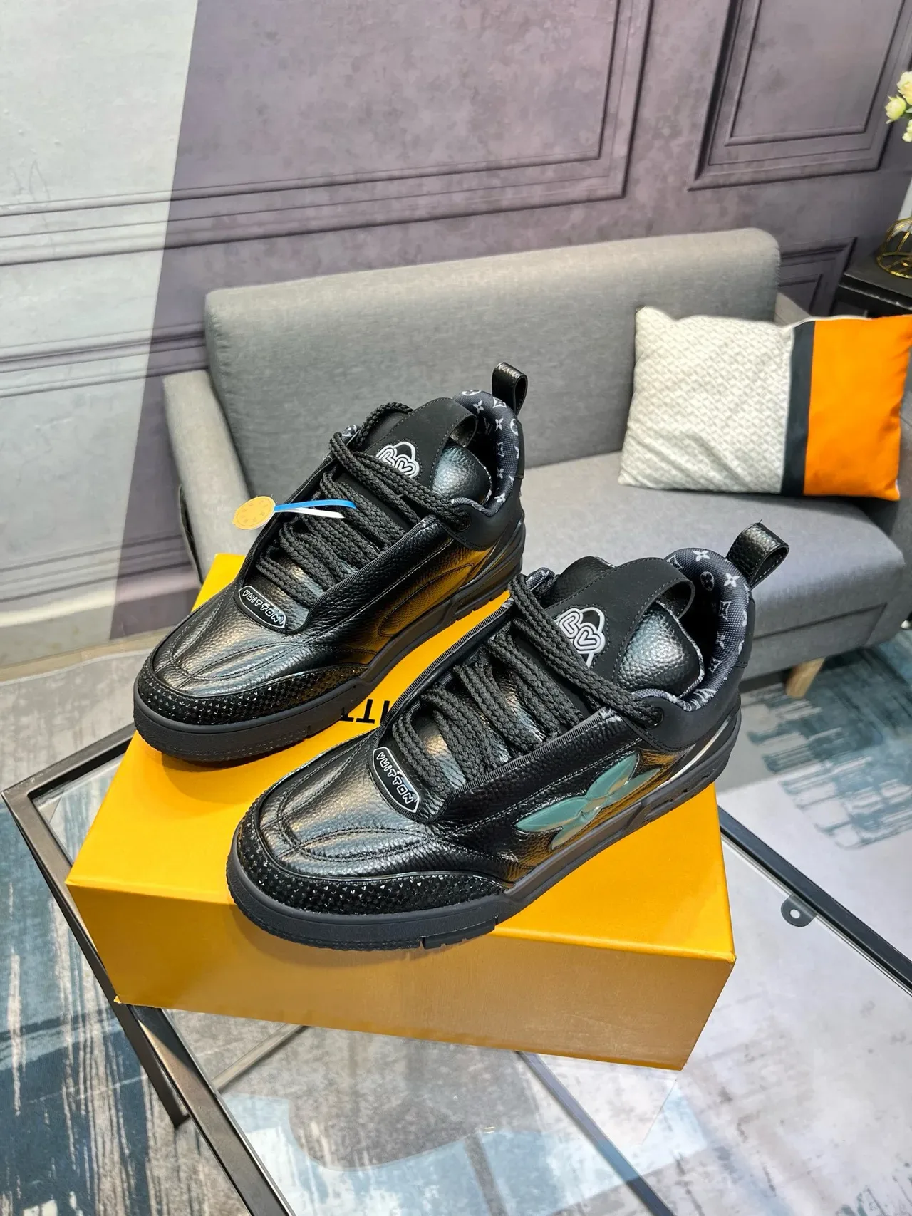 Louis Vuitton Run Away Black Green Pebbled Leather Translucent Flower Motif Lifestyle Sneakers 3