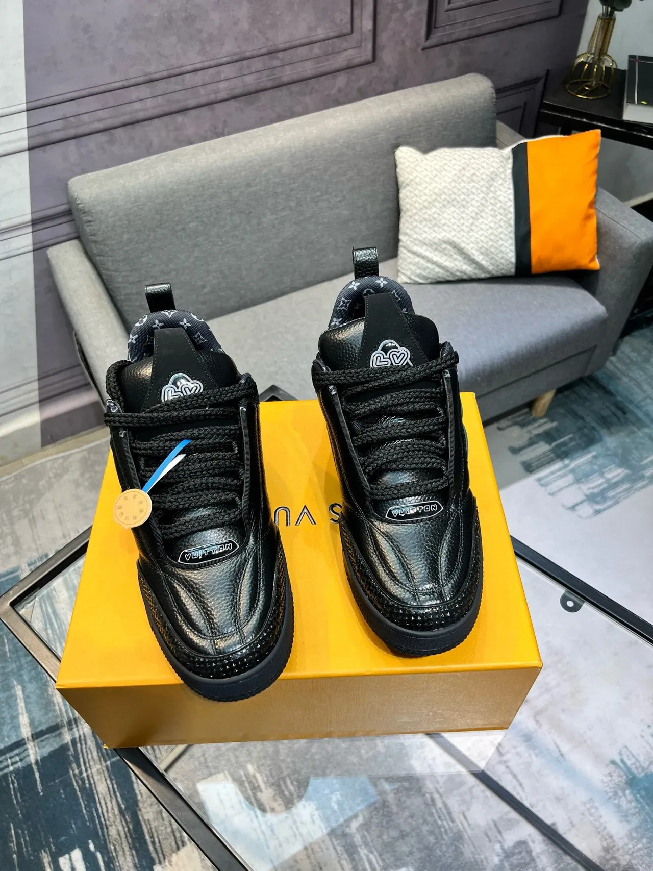Louis Vuitton Run Away Black Green Pebbled Leather Translucent Flower Motif Lifestyle Sneakers 5