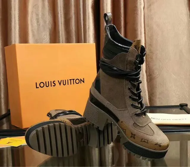Louis Vuitton Run Away Monogram Lona e Camurça Botas de Tornozelo 3