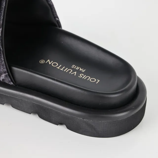 Louis Vuitton Run Away Monogram Canvas Slipper 4