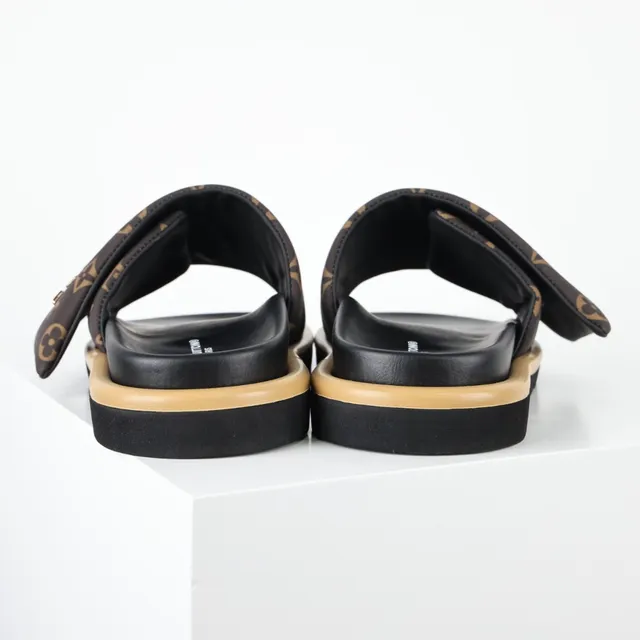Louis Vuitton Run Away Monogram Canvas Slippers 8