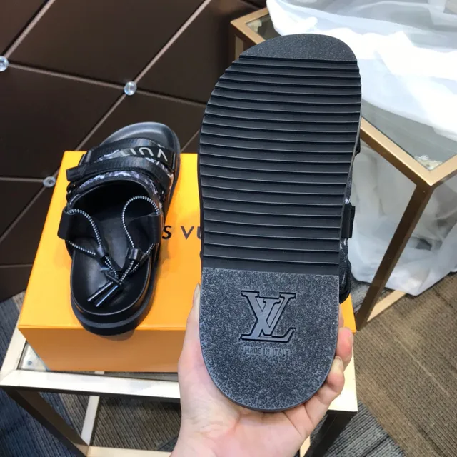 Louis Vuitton Run Away Monogram-Print Black Sandales casual 5