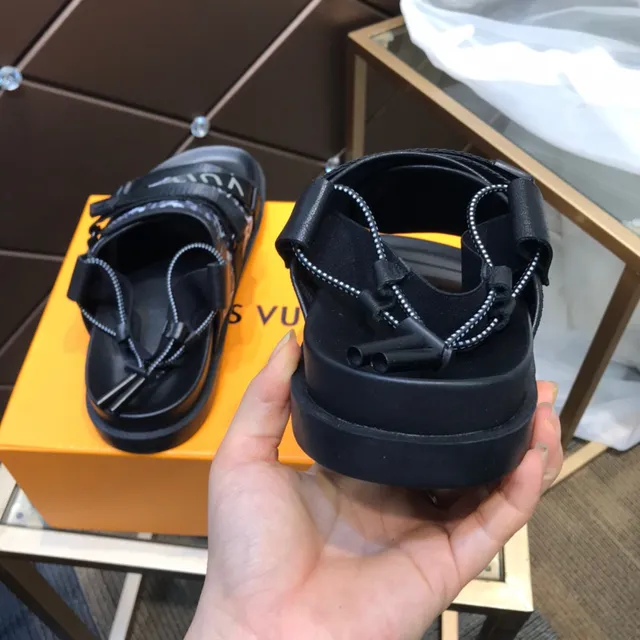 Louis Vuitton Run Away Monogram-Print Black Sandales casual 7