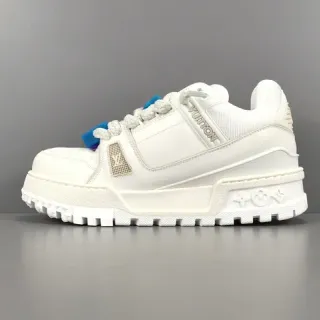Louis Vuitton Run Away أبيض بيج كعب منصة Monogram-Molded Midsole حذاء رياضي سميك