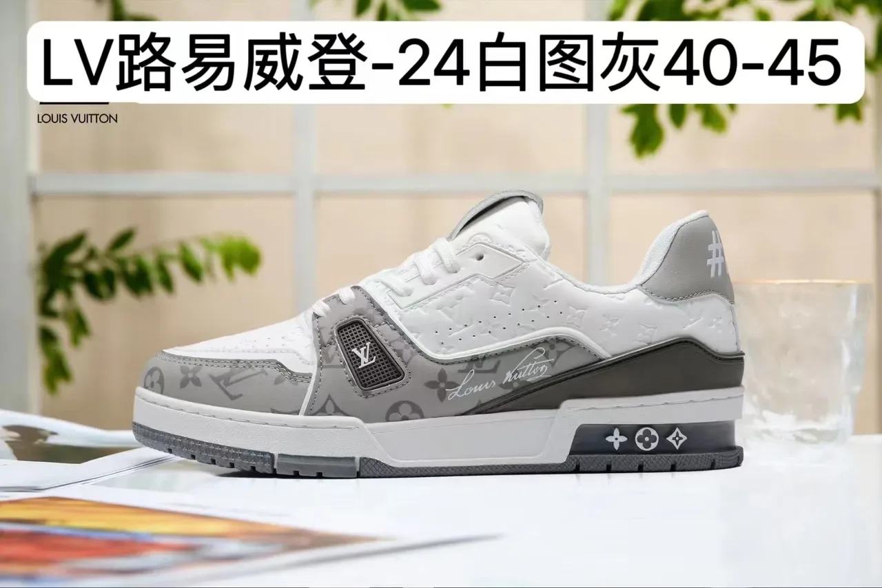 Louis Vuitton Run Away Blanc Deep Navy Gris Sneakers Lifestyle 5